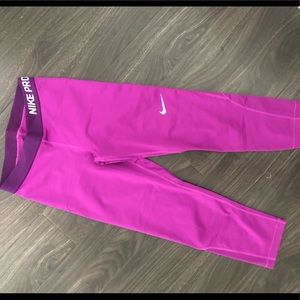 Nike cropped leggings
